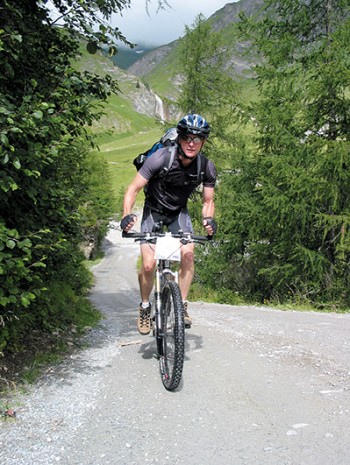 Endlich unterwegs! Um erfolgreich &uuml;ber die Alpen zu radeln ist ein bisschen Vorbereitung von N&ouml;ten. 