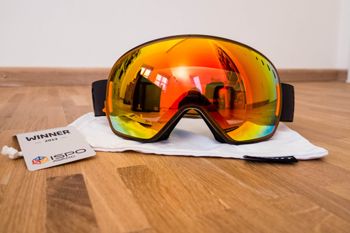 Frisches Design, riesiges Sehfeld und perfekte Optik - der erste Eindruck ist sehr gut. | Foto: Franz Mösbauer