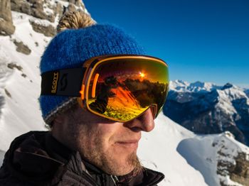 Die Passform und die Optik machen die Scott LCG vor allem für Freerider und Snowboarder interessant. | Foto: Franz Mösbauer