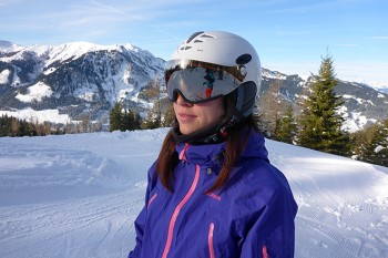 Dem "Alte-Herren-Image" macht der Visier-Helm Uvex hlmt 300 keine Ehre, sondern punktet im Gegenteil mit stylischem Design. | Foto: Lisa K&uuml;hnert