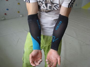 Vertics Sleeve im Training: Gefühlssache, wirkt sicher nicht leistungsmindernd aber auch nicht deutlich leistungssteigernd, das Gefühl muss man mögen. | Foto: Chiara Hanke
