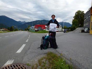 Wenn du trampen möchtest, solltest du ein kontaktfreudiger und interessierter Mensch sein. | Foto Benny Birke