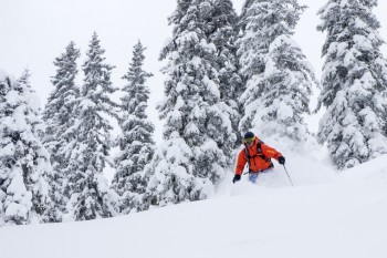 Powderspaß mit der Radical ST 2.0. | Foto: Christoph Oberschneider
