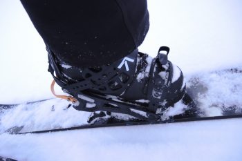 Die Bedienung der Karakoram Prime Connect Splitboardbindung wei&szlig; auf ganzer Linie zu &uuml;berzeugen. | Foto: Arnold Zimprich