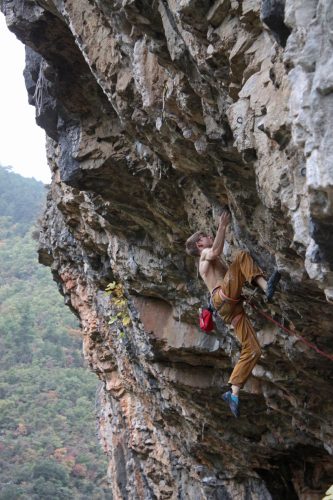 Steile Wände im Gebiet Castelbianco werden vor allem Hardmover interessieren. | Foto: Christian Münch
