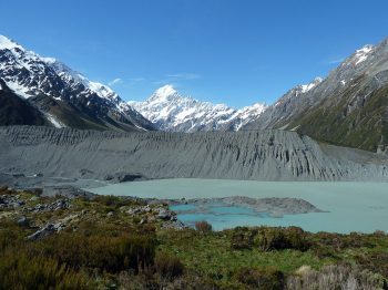 Der Mount Cook im gleichnamigen Nationalpark auf der Südinsel Neuseelands ist der höchste Berg im Inselstaat. Selten lässt er sich bei derart ungetrübter Aussicht genießen. | Foto: Kirstin Schuchardt