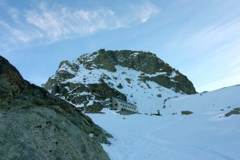 Frühmorgens erreichen wir das Rifugio Vittorio Emanuele II. Einen Kaffee und eine kleine Pause hat man sich nach einem Drittel des Weges verdient. | Foto: Michael Hrobath