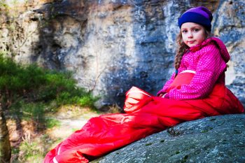 Auch die Kinder lieben den Kuschel-Schlafsack mit der Wollfüllung. | Foto: Jens Blume