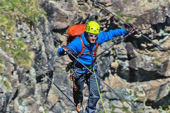 Die neue Norm EN 958 zieht neue Prüfungsverfahren für Klettersteigsets nach sich. So wird das Klettersteiggehen speziell für leichte Personen zwischen 40 und 50 Kilogramm sicherer. | Foto: Climbing Technology