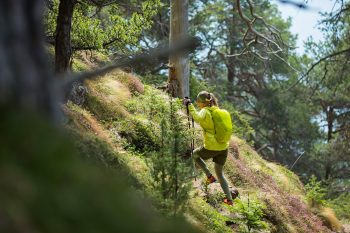 Entlang der Pedroc-Linie für das Speed Mountaineering vereint Salewa mithilfe der Gore-Tex Active Technologie Wetterschutz und Atmungsaktivität | Foto: Daniele Molineris/Salewa