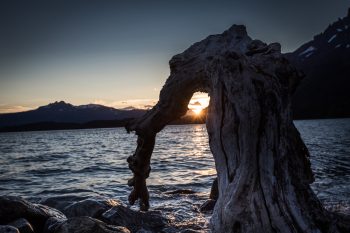 Sonnenuntergang am Lago Nordenskj&ouml;ld im Refugio Los Cuernos. | Foto: Franz G&uuml;ntner