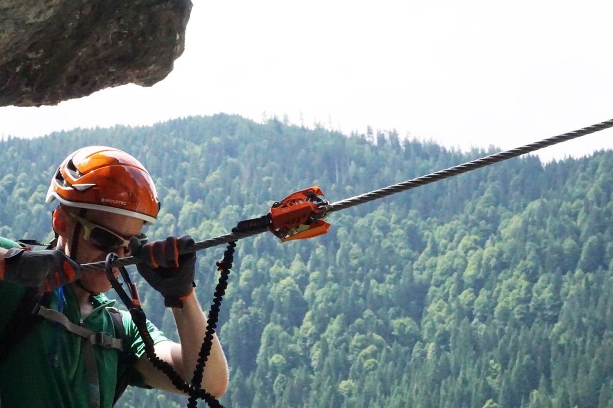 Heimlicher Star des Alpincamps: Das nigelnagelneue Rider 3.0 Klettersteigseit von Skylotec. | Foto: Cornelius Kolb