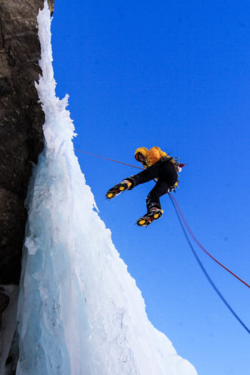 Luft unterm Hintern - in Kandersteg und Umgebung keine Seltenheit. | Foto: Franz Mösbauer