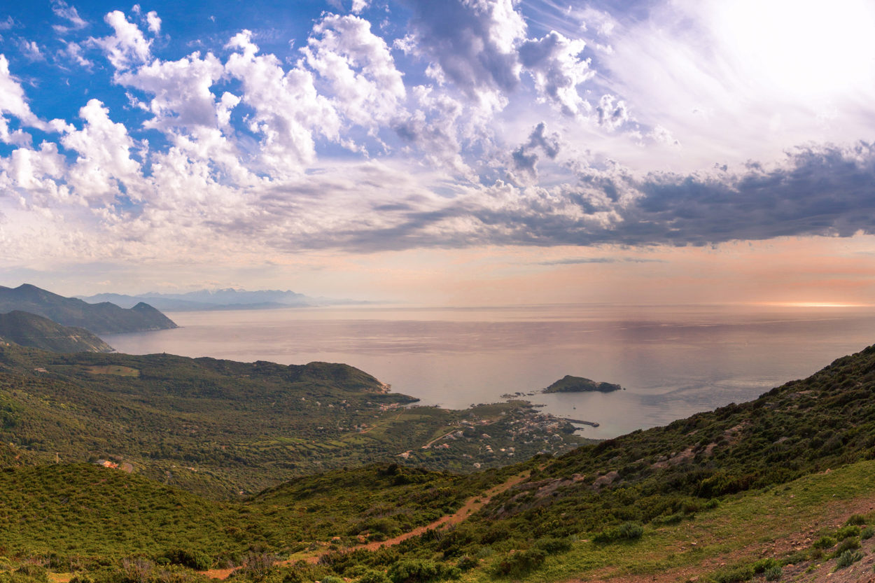 Unglaublicher Ausblick auf das Cap Corse. | Foto: Fritz Horstehmke und Brigitte Stammschröer