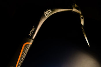 der Schaft des Petzl Nomic ist neue geformt