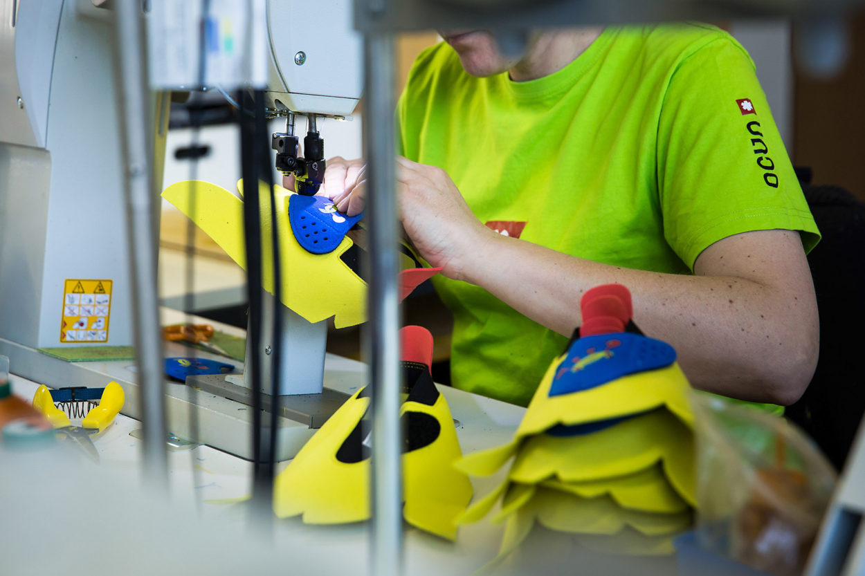 In der Nähwerkstatt wird auf Handarbeit gesetzt. | Foto: Ocun