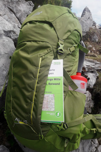 Lowe Alpine Altus 32 mit Wanderkarte in Frontfach