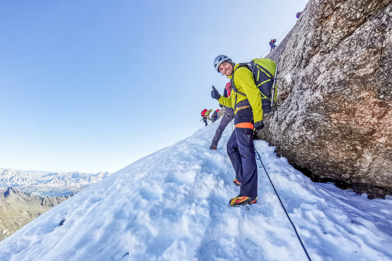 Franz G&uuml;ntner beim Aufstieg zur Marmolada.