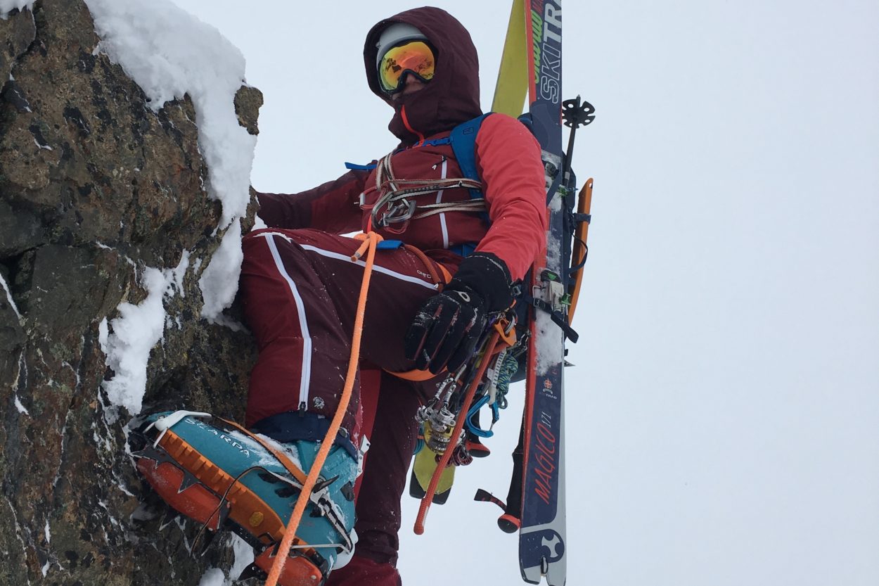 Ortovox Westalpen 3L Light Jacke in Kletterpassage im Test