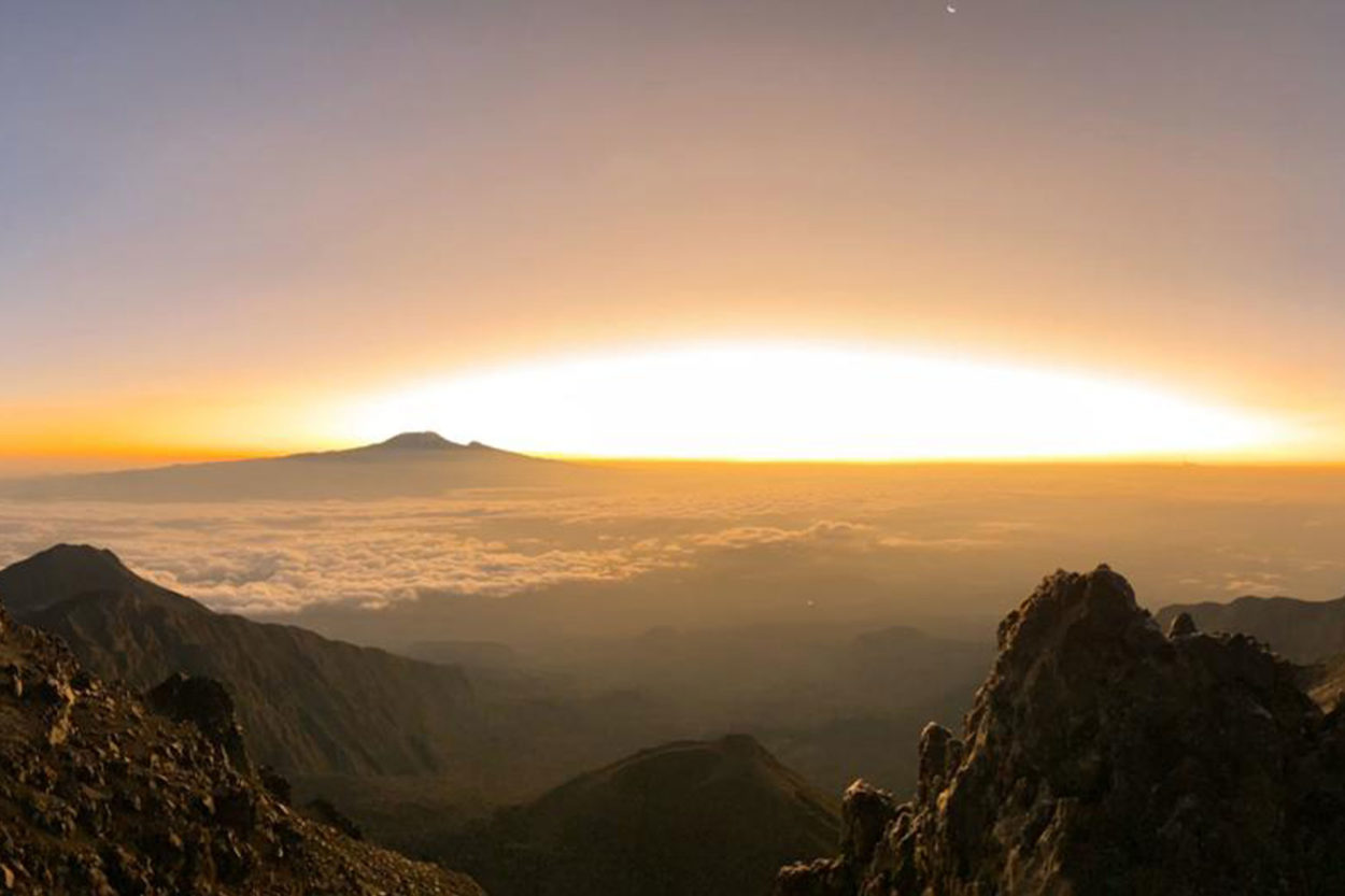 Sonnenaufgang am Kilimanjaro