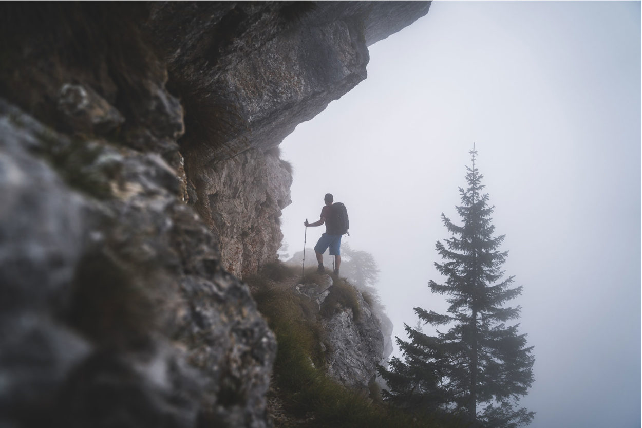 Nebel versperrt die Sicht in den Dolomiten