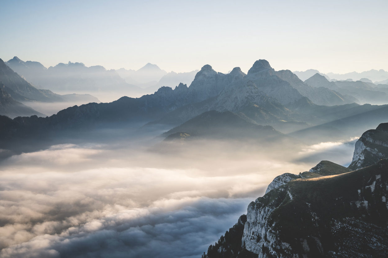 Über dem Wolkenmeer in den Dolomiten
